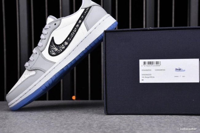 Rep LUCY JORDAN DR X CN8607-002 LOW box) 1 (DR OG shoe 0814